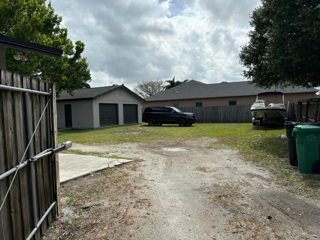 202 SW Crescent Avenue Port St Lucie FL 34984