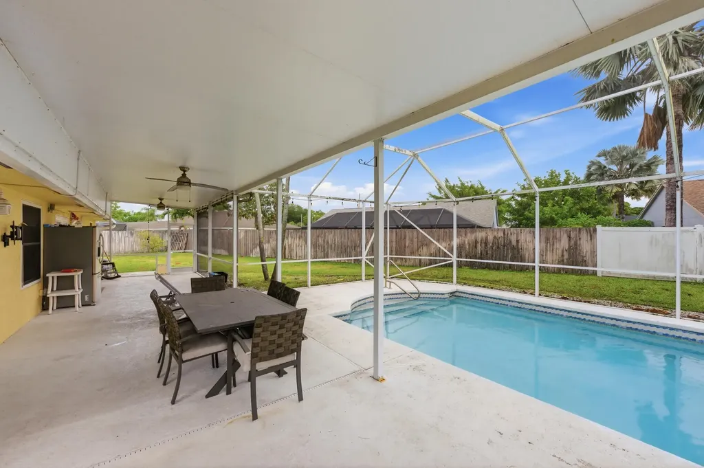 145 Roycourt Circle Royal Palm Beach FL 33411