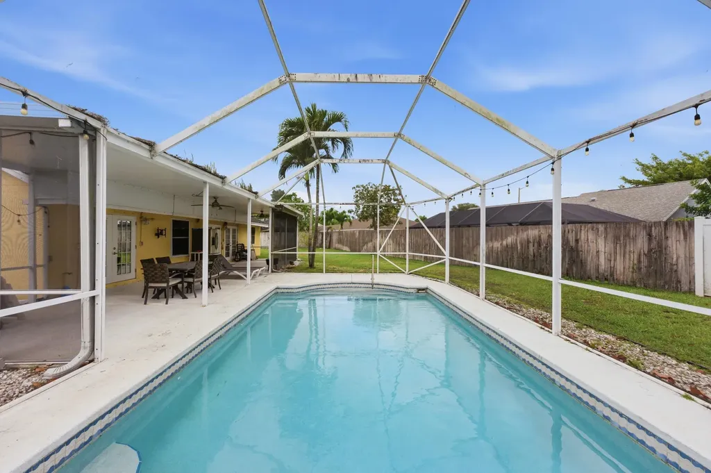 145 Roycourt Circle Royal Palm Beach FL 33411