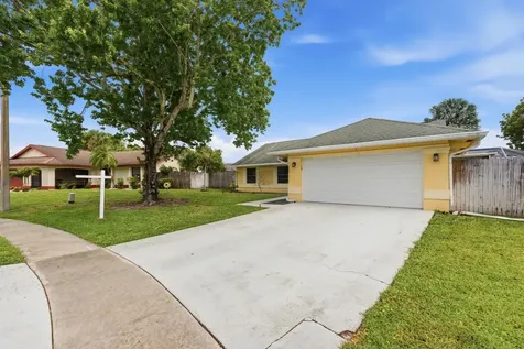 145 Roycourt Circle Royal Palm Beach FL 33411