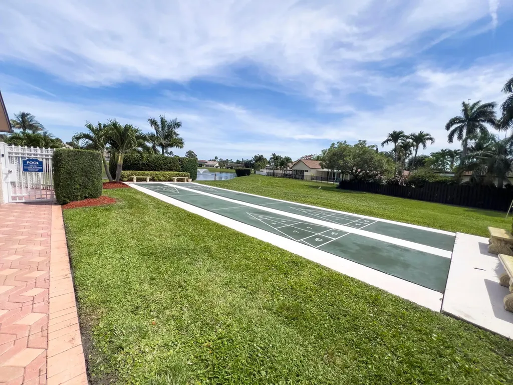 499 SW 28th Avenue Delray Beach FL 33445