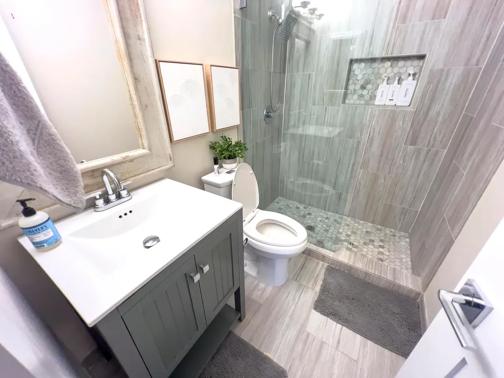 499 SW 28th Avenue Delray Beach FL 33445