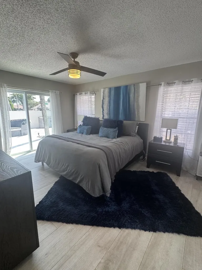 499 SW 28th Avenue Delray Beach FL 33445