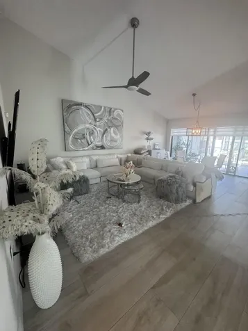 499 SW 28th Avenue Delray Beach FL 33445