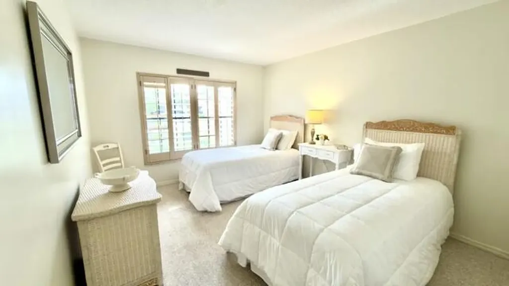 714 Deer Creek Via Genova Deerfield Beach FL 33442