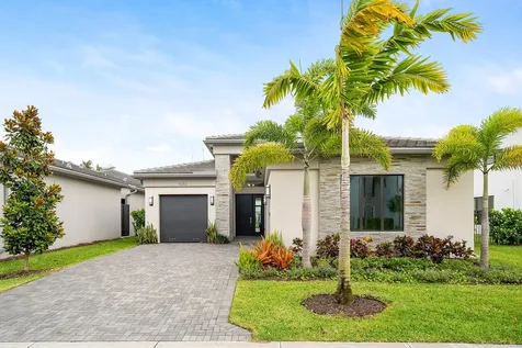 8252 Crystal Downs Avenue Boca Raton FL 33434