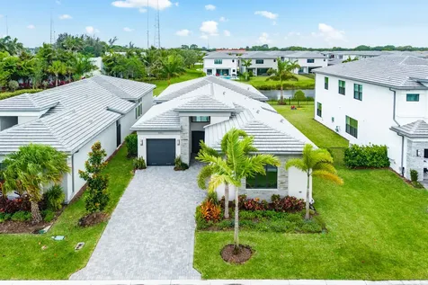8252 Crystal Downs Avenue Boca Raton FL 33434