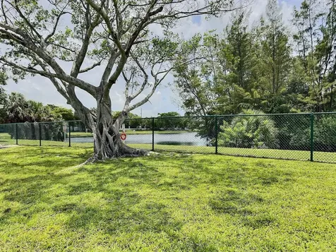 4570 NW 16th Terrace Tamarac FL 33309