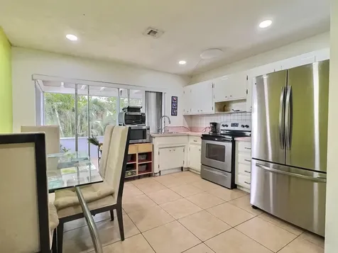 4570 NW 16th Terrace Tamarac FL 33309