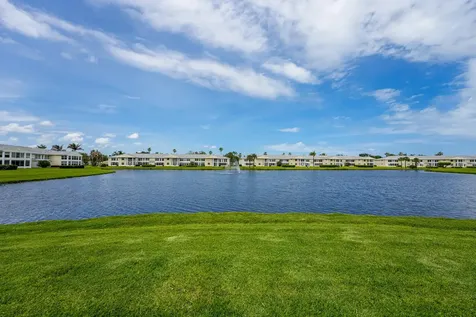 360 Grove Isle Circle Vero Beach FL 32962