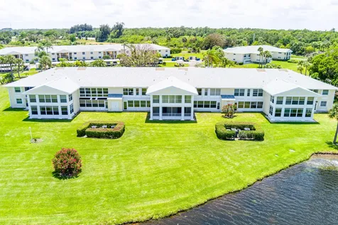 360 Grove Isle Circle Vero Beach FL 32962