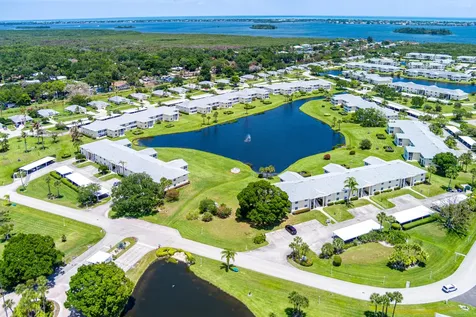 360 Grove Isle Circle Vero Beach FL 32962
