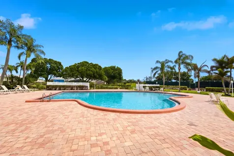 360 Grove Isle Circle Vero Beach FL 32962
