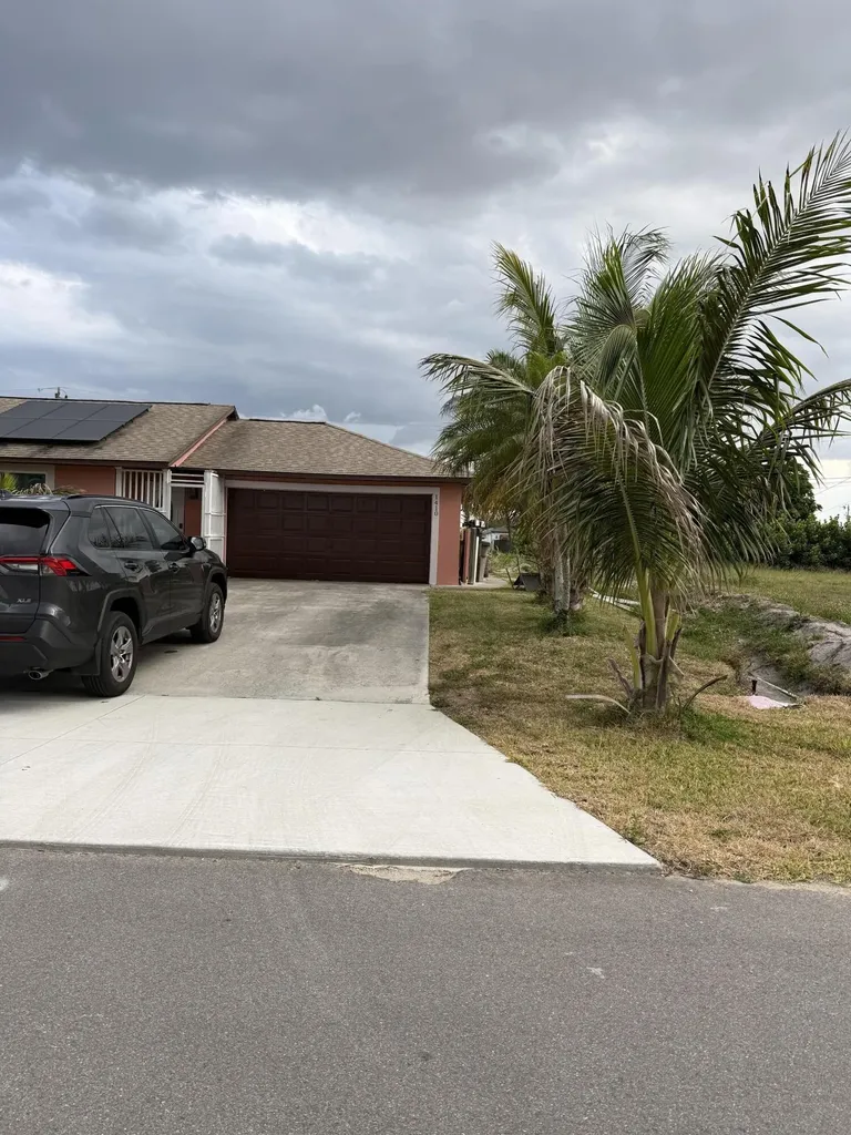 1410 NE 14th Terrace Cape Coral FL 33909