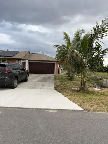 1410 NE 14th Terrace Cape Coral FL 33909