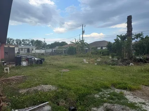 1410 NE 14th Terrace Cape Coral FL 33909