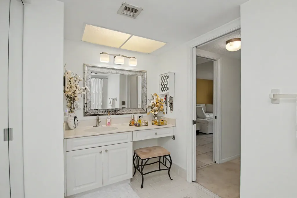 23370 N Carolwood Lane N Boca Raton FL 33428