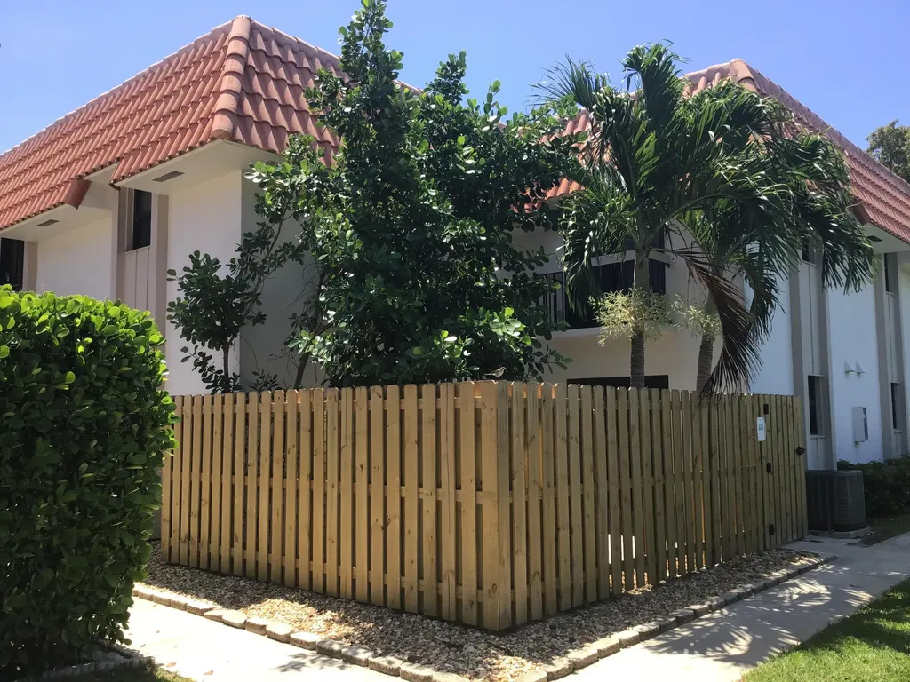 1251 S Federal Highway Boca Raton FL 33432