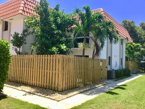1251 S Federal Highway Boca Raton FL 33432