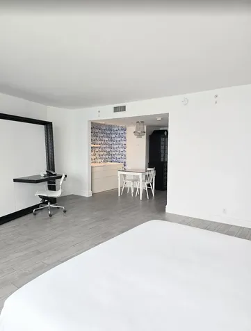 1100 West Avenue Miami Beach FL 33139