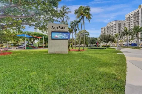 1545 Harrison Street Hollywood FL 33020