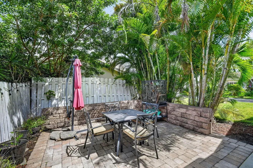4200 Grove Park Lane Boynton Beach FL 33436