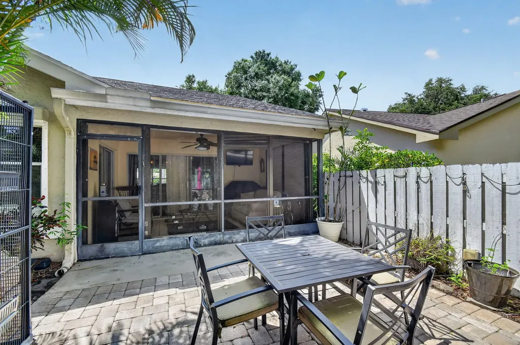 4200 Grove Park Lane Boynton Beach FL 33436