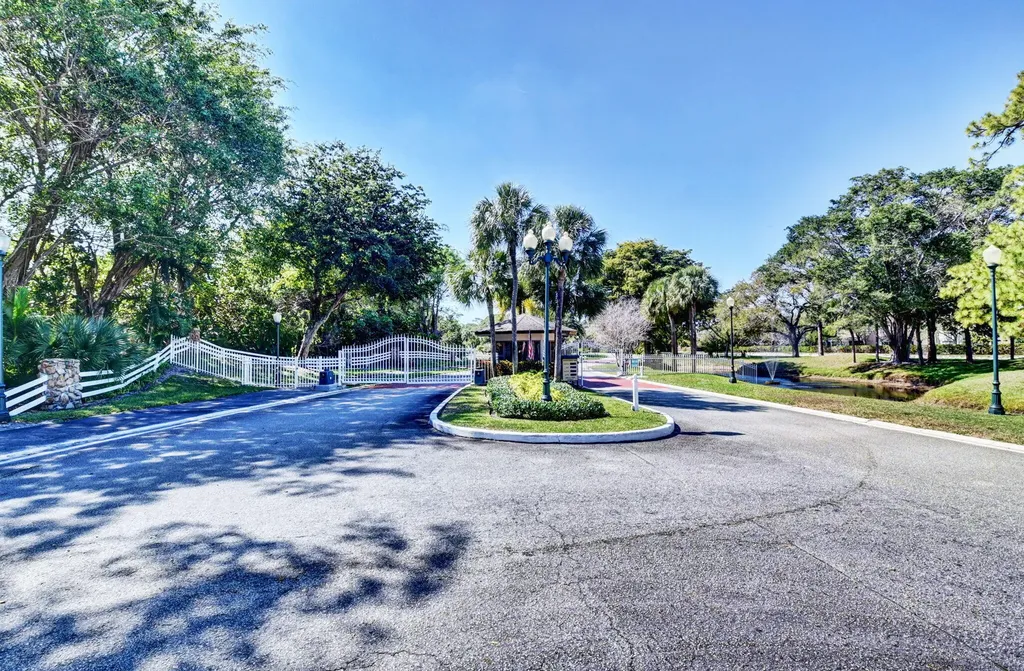 4200 Grove Park Lane Boynton Beach FL 33436