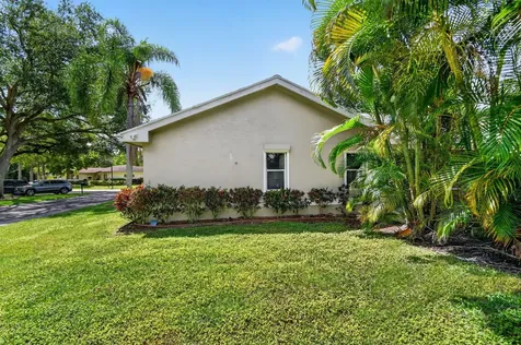 4200 Grove Park Lane Boynton Beach FL 33436