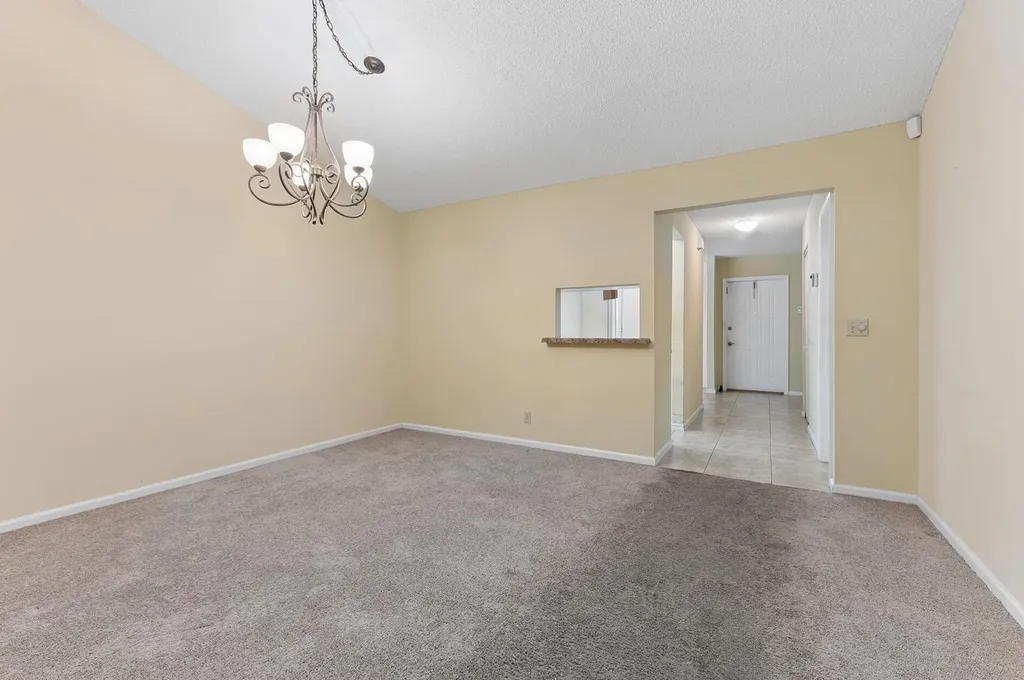 10197 Kinswood Road Boynton Beach FL 33437