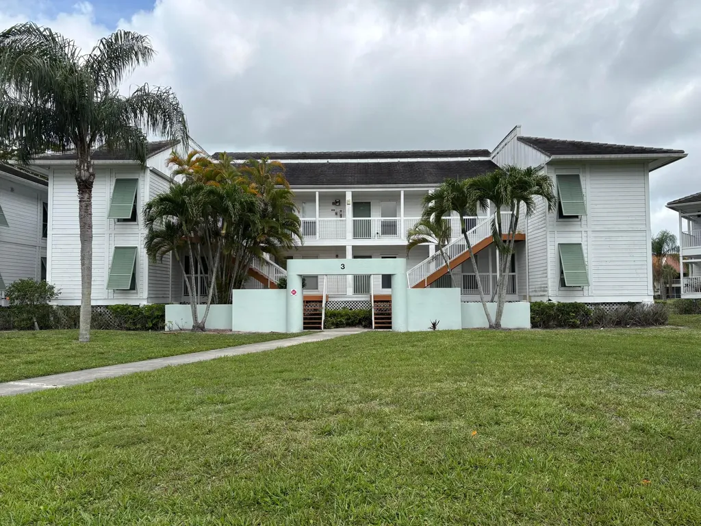 182 Cypress Point Drive Palm Beach Gardens FL 33418