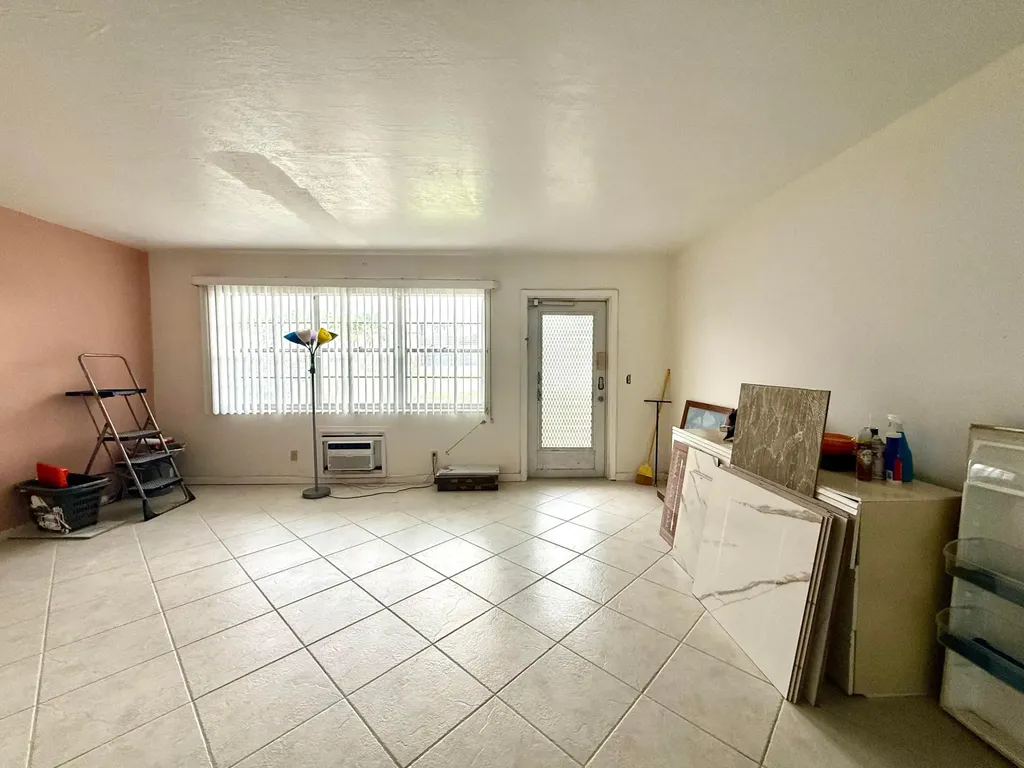 343 Chatham Q West Palm Beach FL 33417