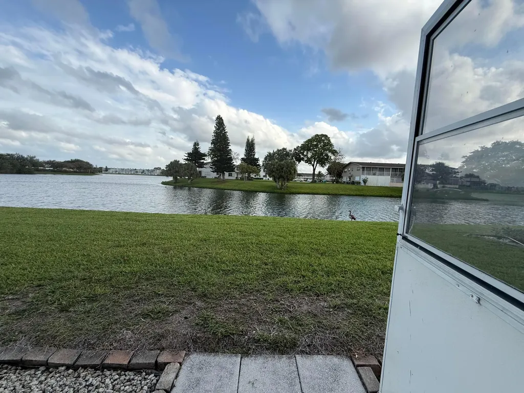 343 Chatham Q West Palm Beach FL 33417