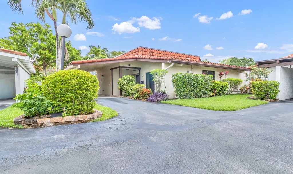 3501 Keyser Avenue Hollywood FL 33021