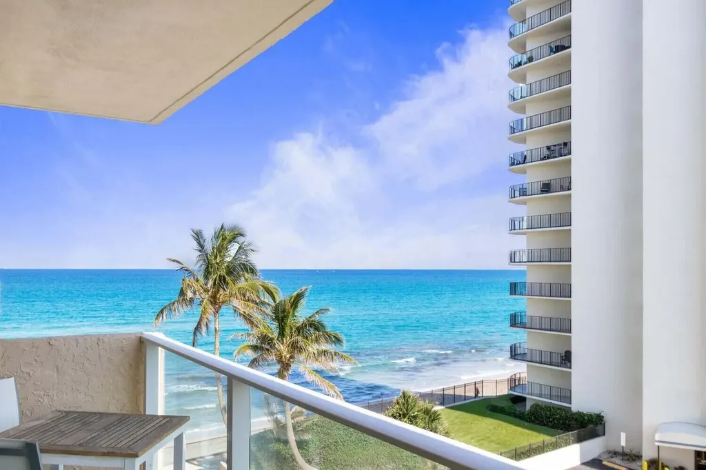 5440 N Ocean Drive Riviera Beach FL 33404