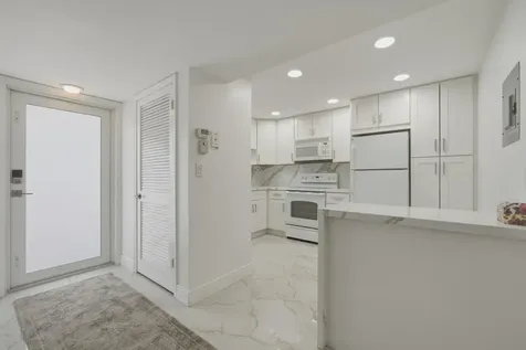 371 S Hollybrook Drive Pembroke Pines FL 33025