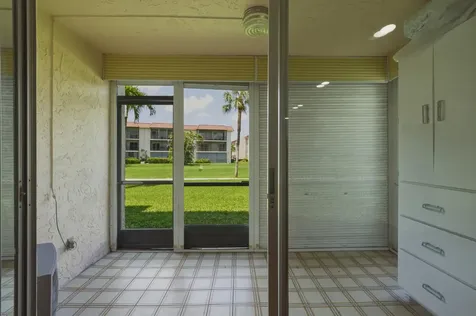 371 S Hollybrook Drive Pembroke Pines FL 33025