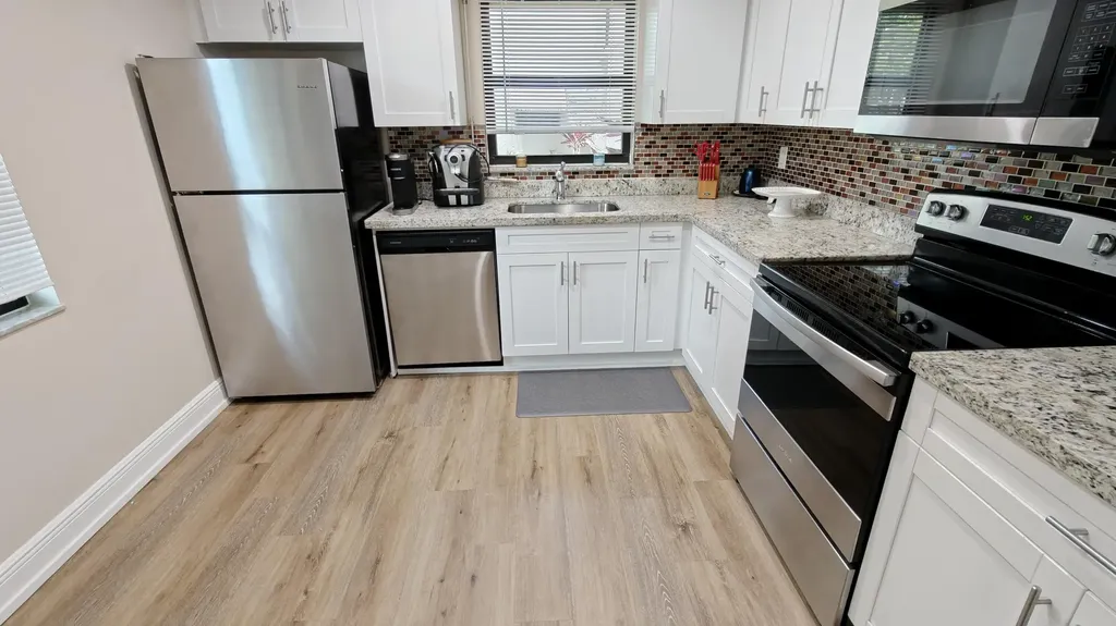 225 SE 10th Street Deerfield Beach FL 33441