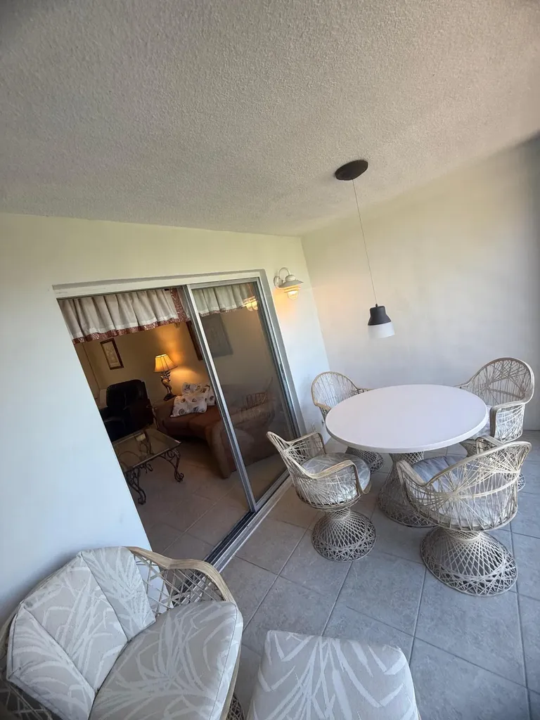 2601 NE 3rd Court Boynton Beach FL 33435