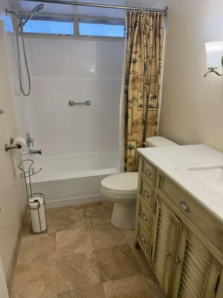 2601 NE 3rd Court Boynton Beach FL 33435