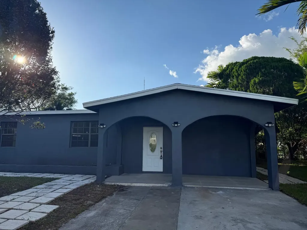 4400 SW 36th Street West Park FL 33023