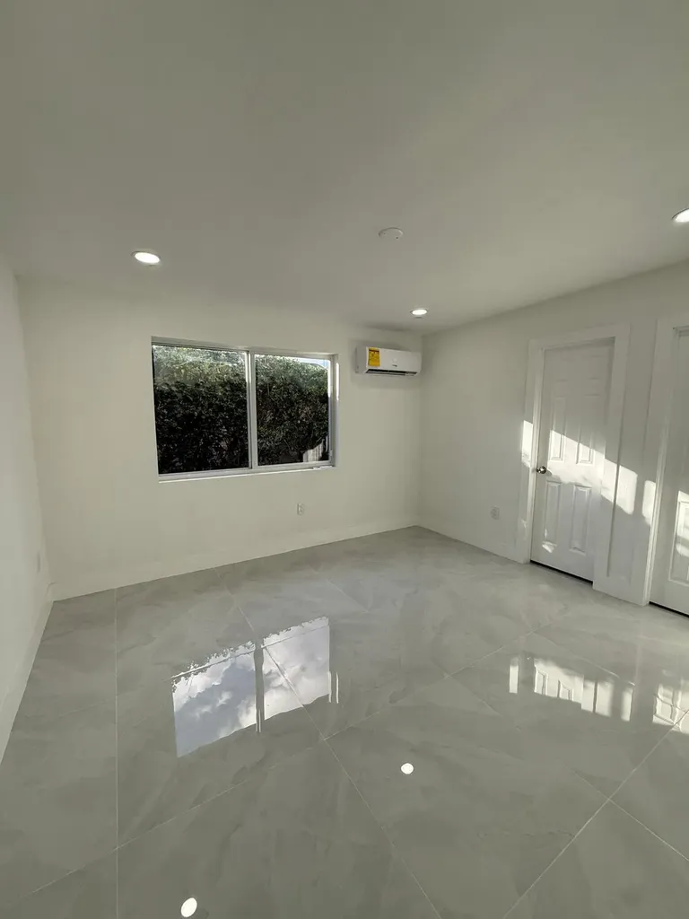 4400 SW 36th Street West Park FL 33023