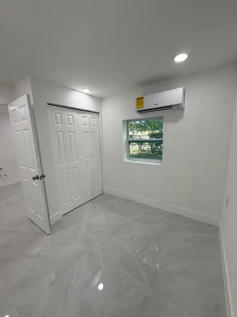 4400 SW 36th Street West Park FL 33023