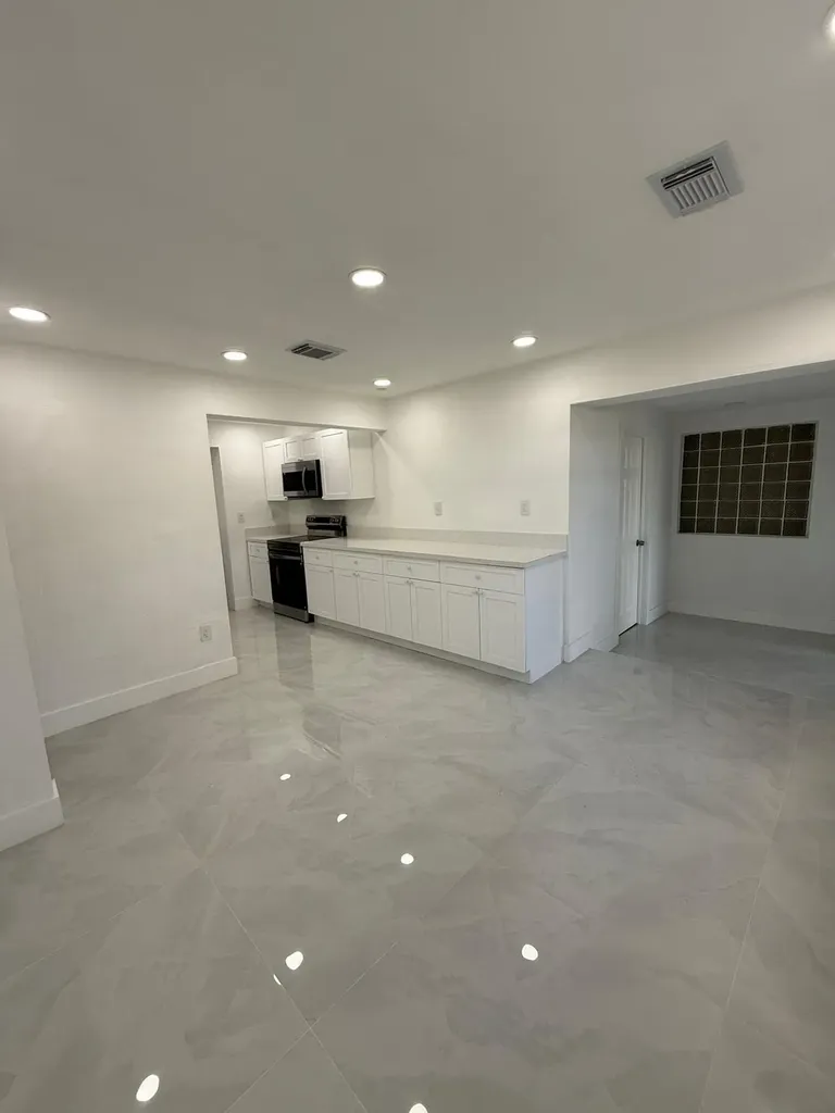 4400 SW 36th Street West Park FL 33023