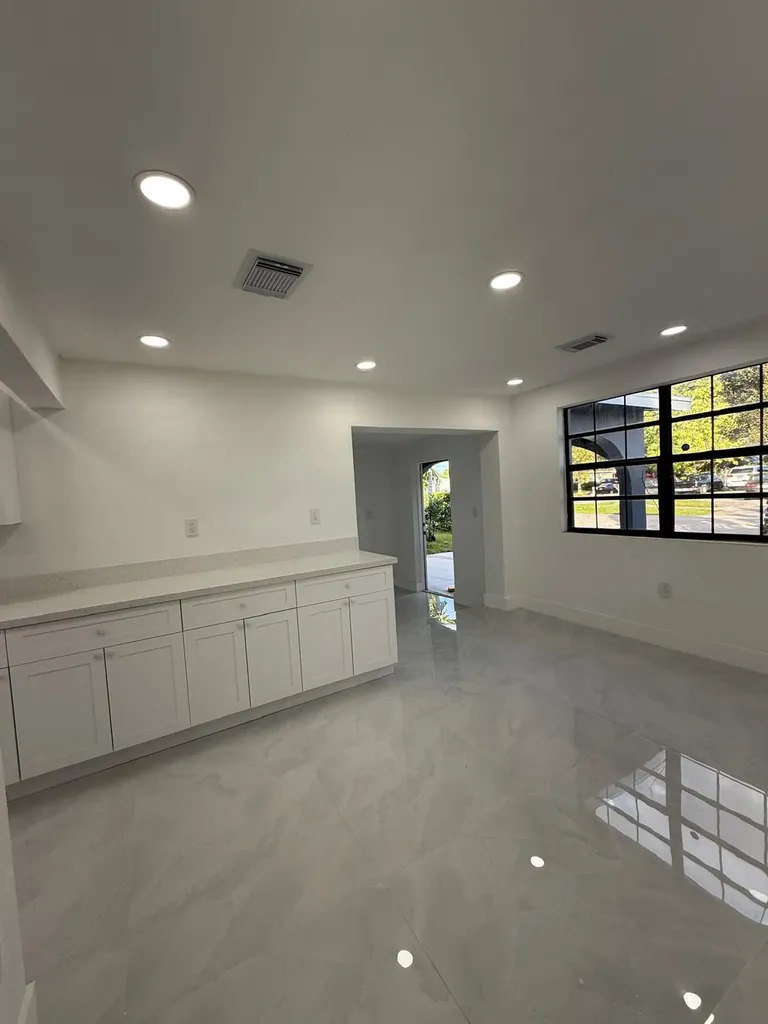 4400 SW 36th Street West Park FL 33023