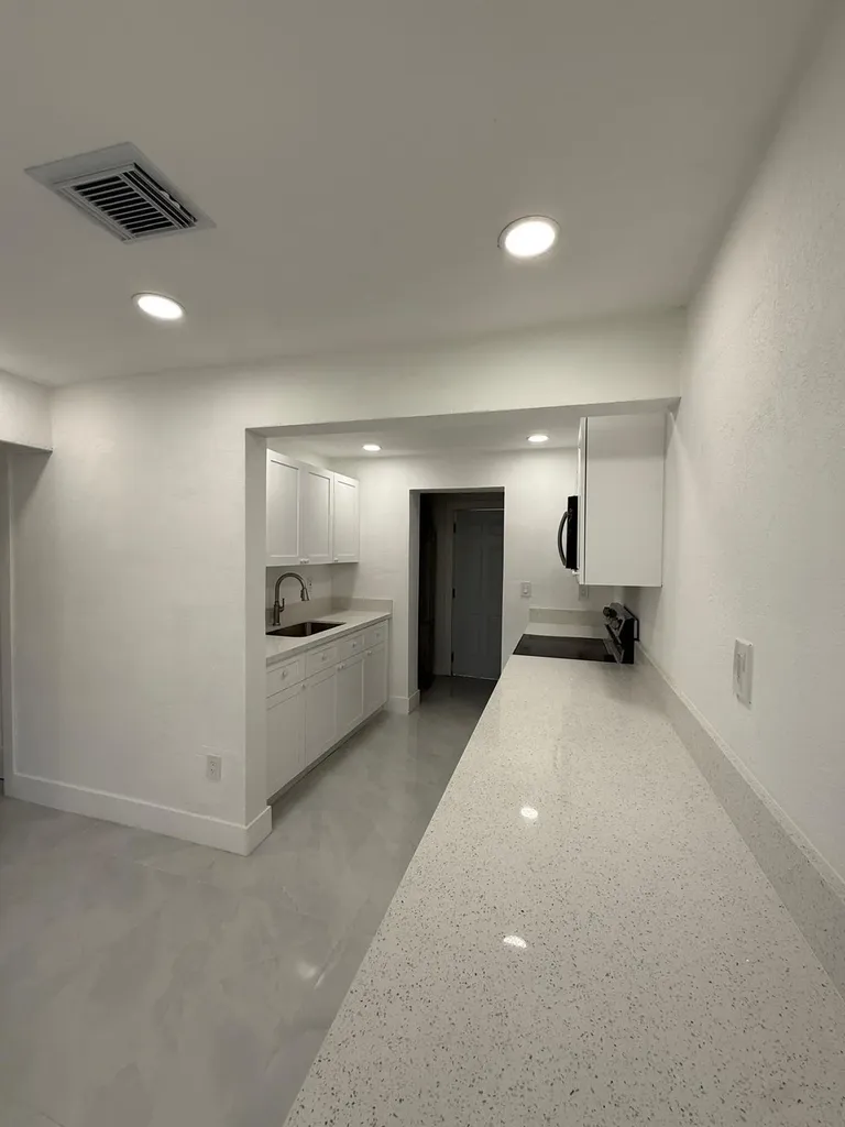 4400 SW 36th Street West Park FL 33023