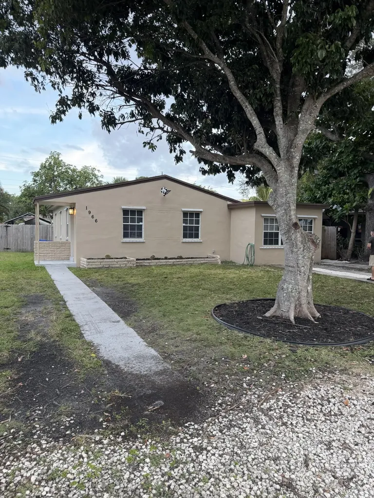 1966 NE 177th Street North Miami Beach FL 33162
