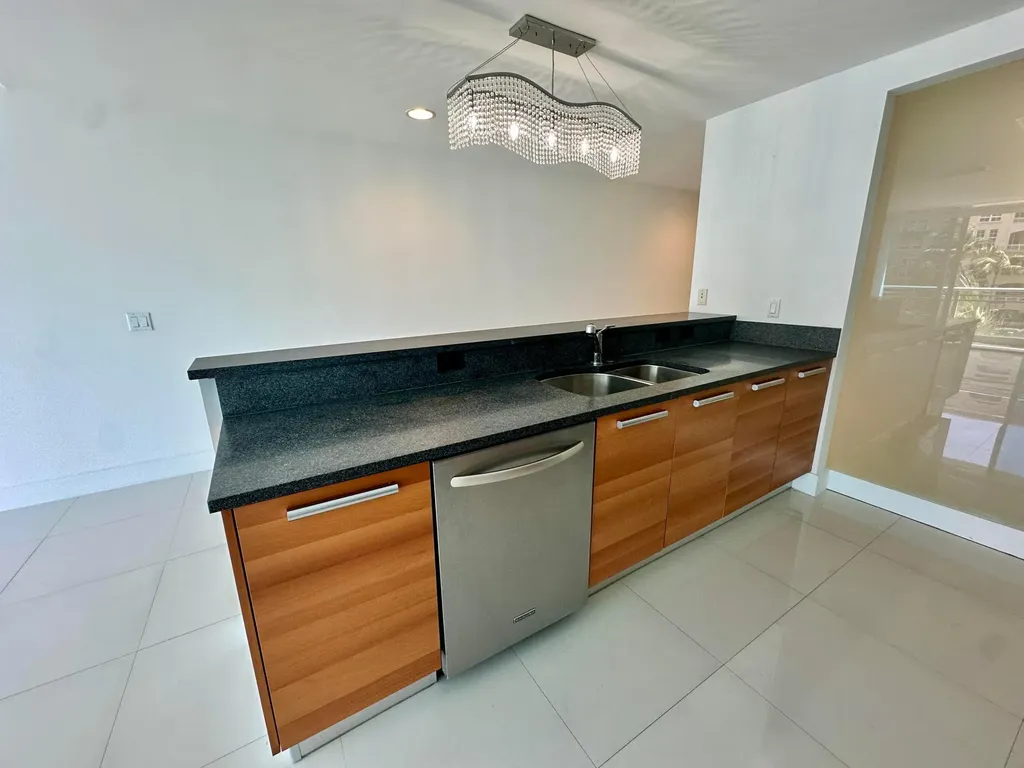 2950 NE 188th Street NE Aventura FL 33180