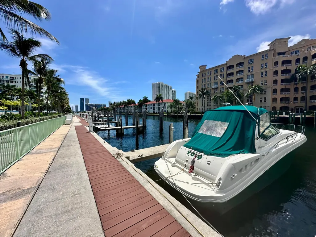 2950 NE 188th Street NE Aventura FL 33180
