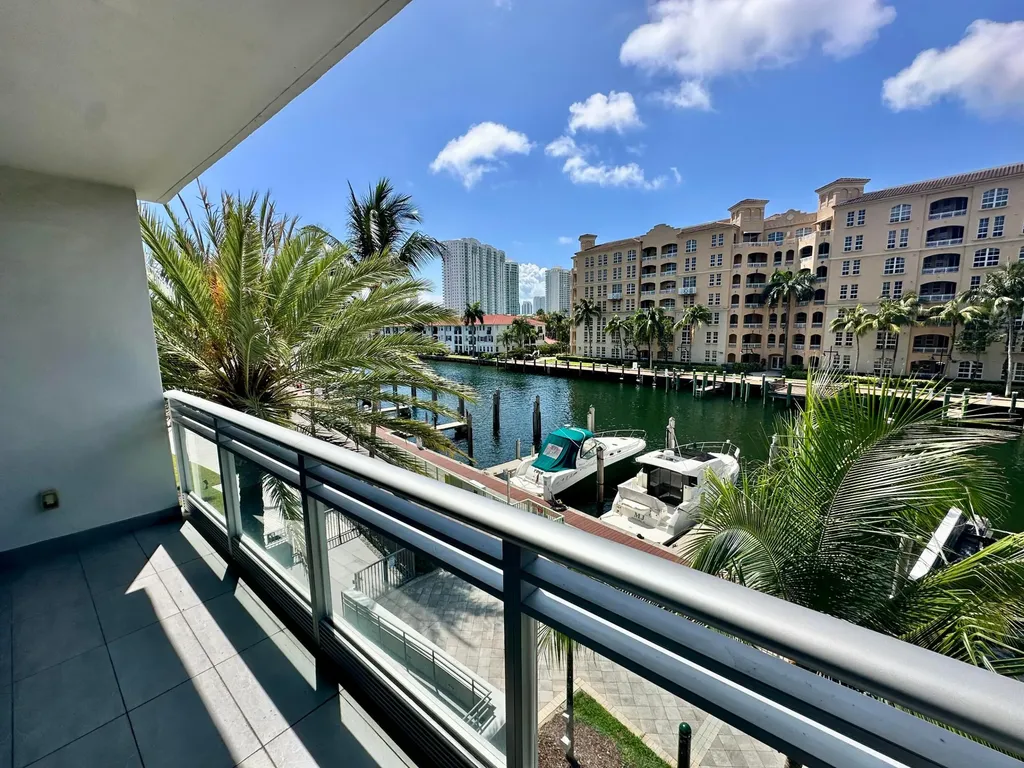 2950 NE 188th Street NE Aventura FL 33180